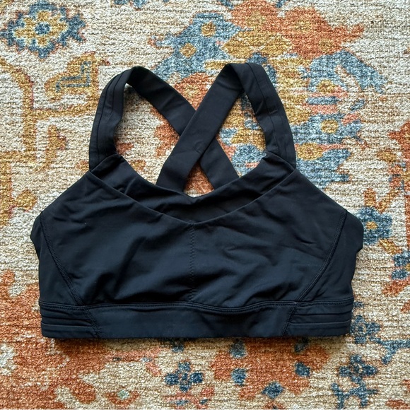 Lululemon Black Sports Bra - Picture 1 of 4
